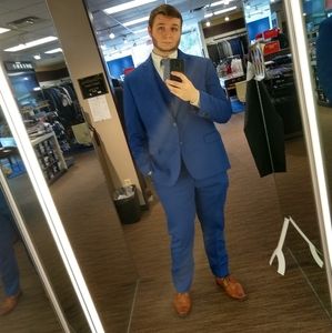 Meet your Posher, Nicholas